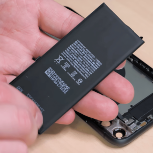 Thay pin iPhone 11 siêu cao chính hãng Pisen Hoàng Mai, Nghệ An
