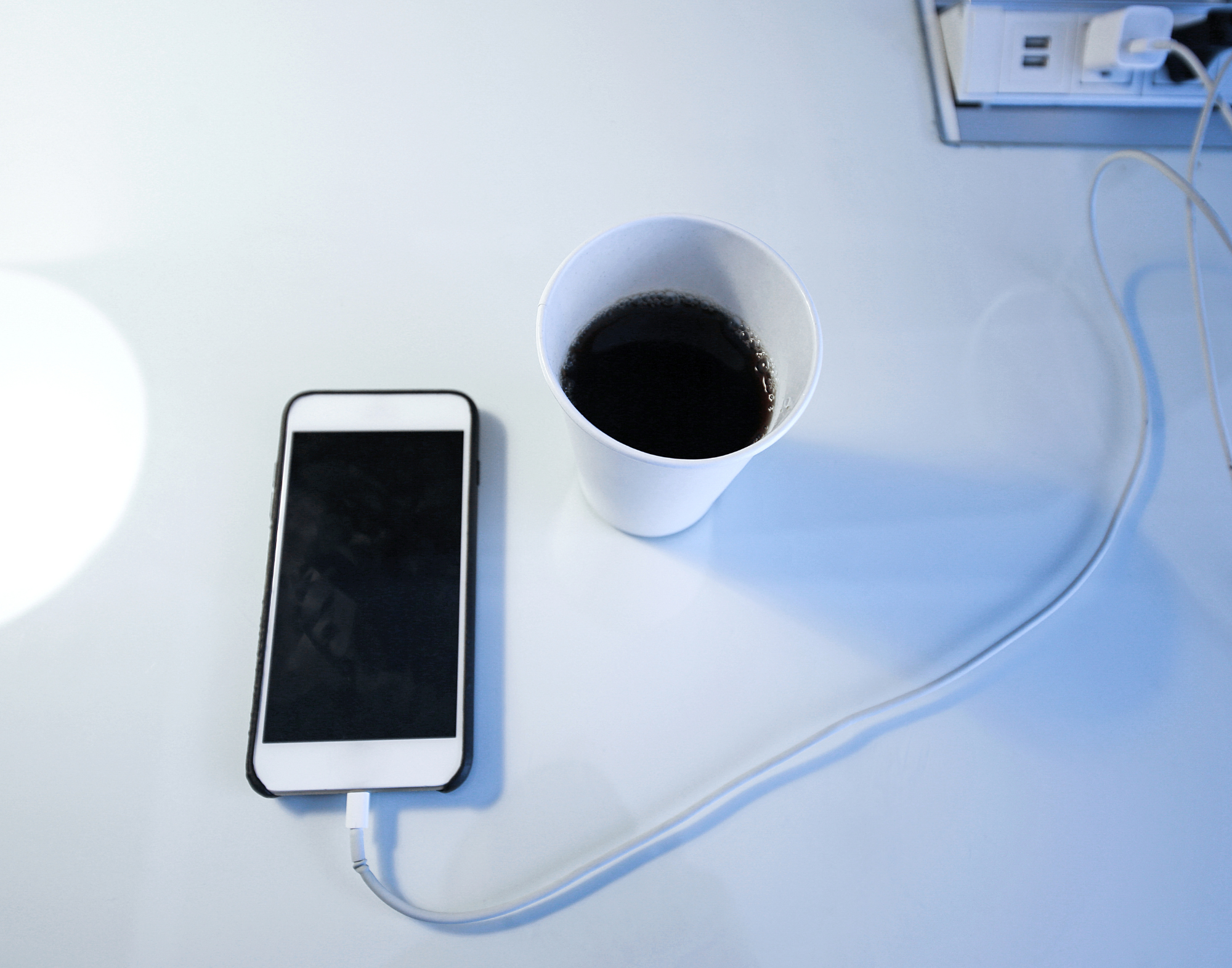 Thay pin Pisen chính hãng cho iPhone 13 Pro tại iThan.vn - Quỳnh Dị, Hoàng Mai, Nghệ An