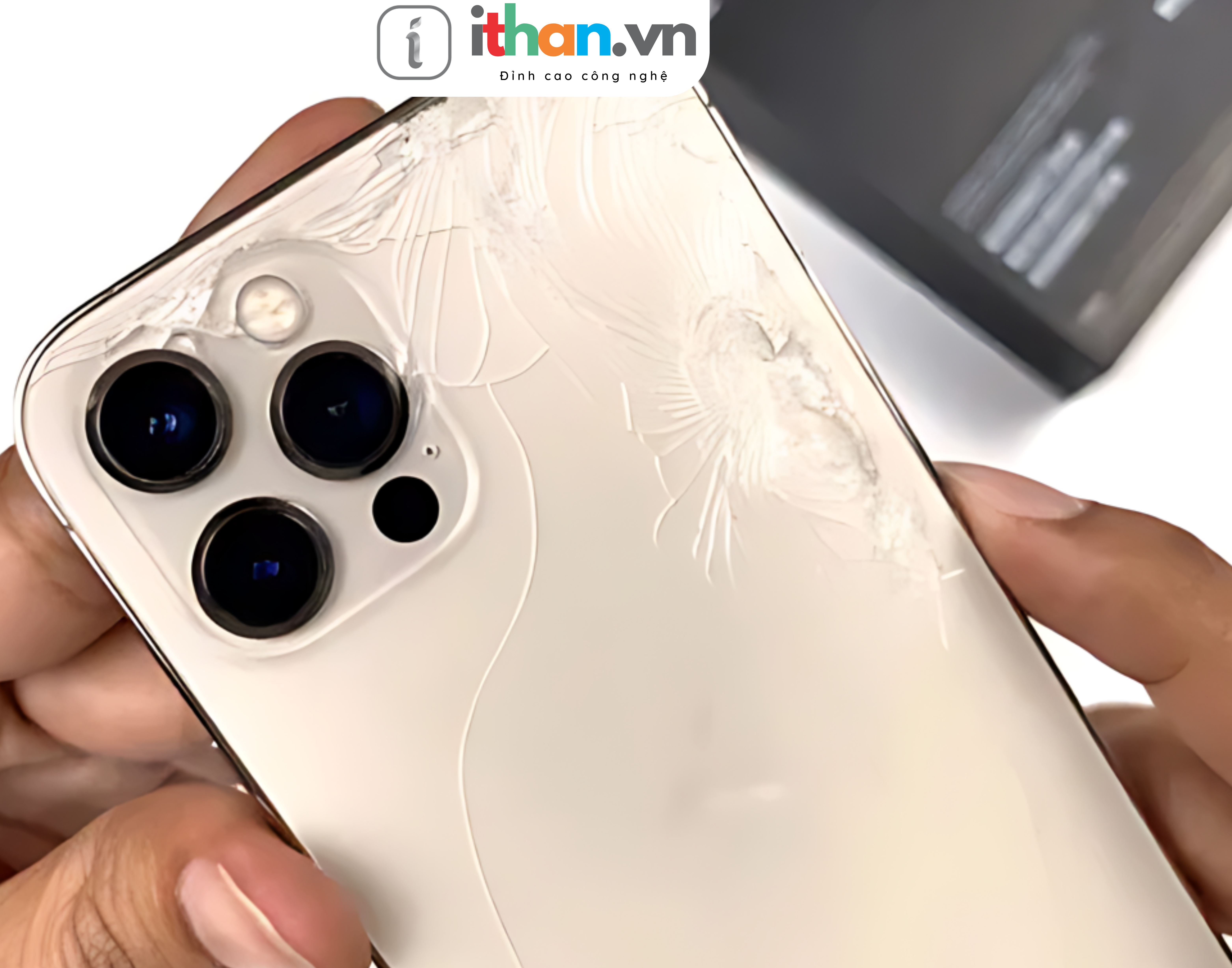 Thay vỏ iPhone 15 Pro Max chính hãng tại iThan.vn - Quỳnh Dị, Hoàng Mai, Nghệ An.